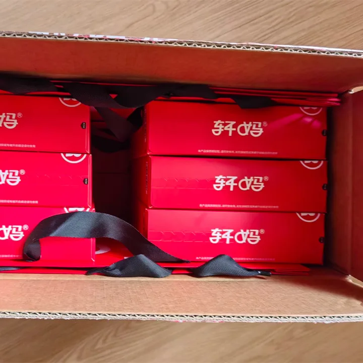 The dates are fresh and perfect for gifting, super tasty and festive, really happy with it.